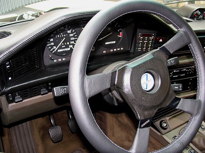 hartge_h5_dash_left