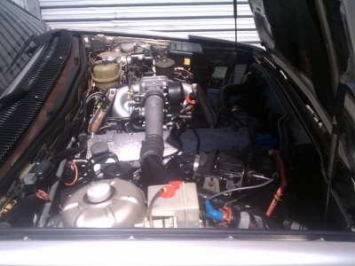 745i_engine_bay_right