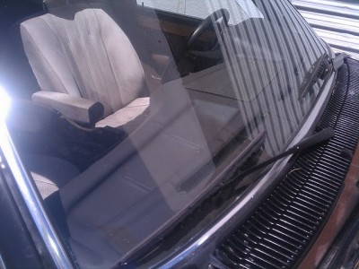745i_windshield