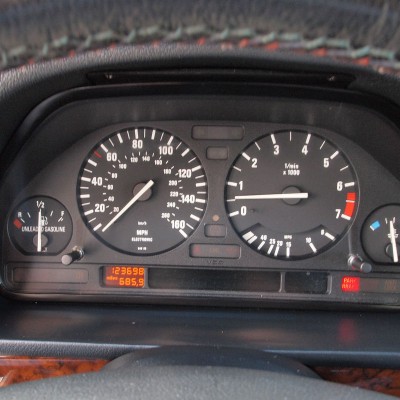 540i_m-sport_int_cluster
