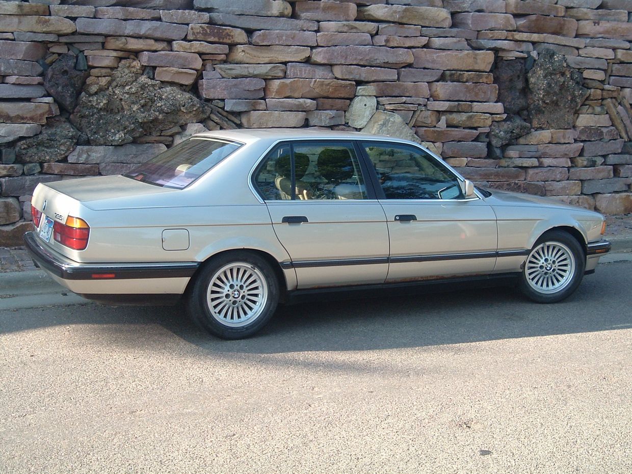 Anyone running Style 33 wheels...have pics? - MyE28.com